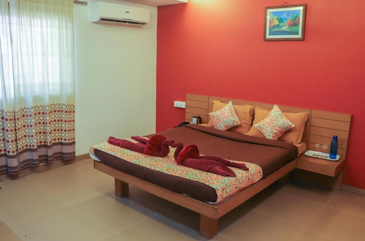Surya Kiran Miramar Bed & Breakfast Panaji Exterior photo